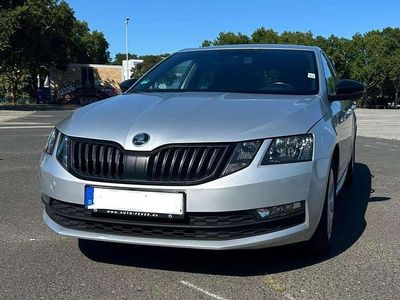 Silber Gebraucht 2019 Skoda Octavia Active Kombi | 10.555 € (Fairer Preis)