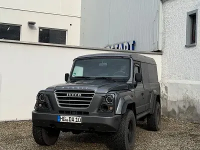 Second-hand Iveco Massif 177 CP (130 kW) 2009 Gri SUV