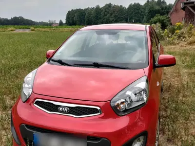 Gebraucht Kia Picanto 69 PS (50 kW) 2013 Rot Kleinwagen