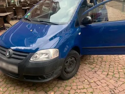 Gebraucht VW Fox 55 PS (40 kW) 2010 Blau Kleinwagen