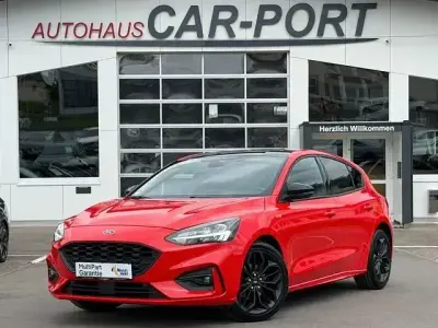 Gebraucht Ford Focus ST-Line 182 PS (133 kW) 2019 Rot Limousine