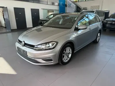 Gebraucht VW Golf VII Comfortline 116 PS (85 kW) 2018 Silber Limousine
