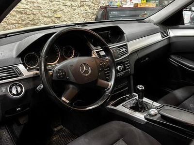 Gebraucht Mercedes E220 170 PS (125 kW) 2010 Schwarz Kombi