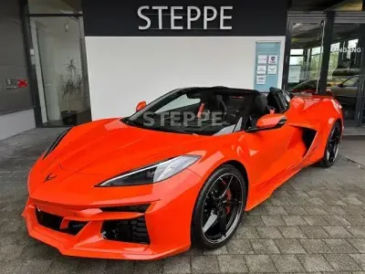 Neu Corvette C8 644 PS (473 kW) 2026 Orange Cabrio