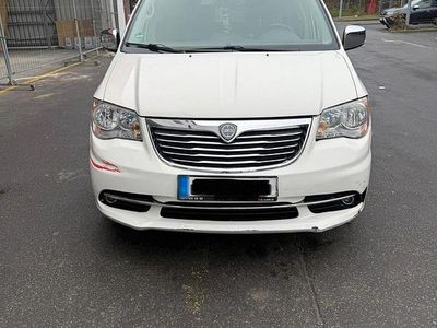 Usado Chrysler Voyager 163 HP (119 kW) 2012 Branco Monovolume