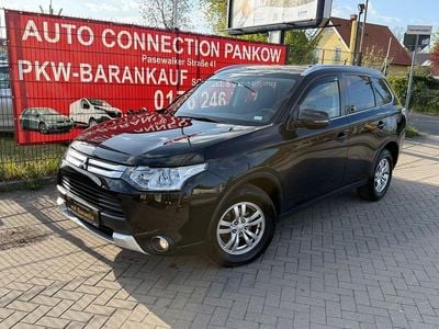 Second-hand Mitsubishi Outlander Invite 150 CP (110 kW) 2014 Negru SUV