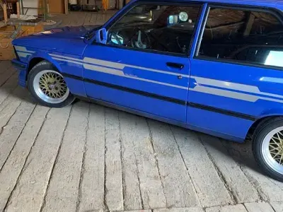 Gebraucht BMW 318 Sport Line 105 PS (77 kW) 1982 Blau Limousine