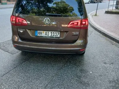Gebraucht VW Sharan 140 PS (102 kW) 2011 Braun Van / Kleinbus