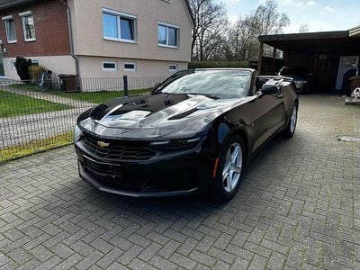 Second-hand Chevrolet Camaro 328 CP (241 kW) 2018 Negru Cabrio