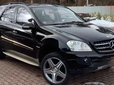 Gebraucht Mercedes ML350 Style 270 PS (198 kW) 2005 Schwarz SUV