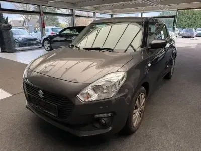 Usata Suzuki Swift Comfort 112 CV (82 kW) 2017 Grigio Utilitaria
