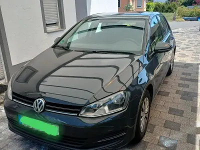 Gebraucht VW Golf VII Trendline 105 PS (77 kW) 2013 Grau Limousine