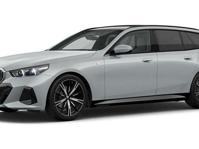 Grau Gebraucht 2025 BMW 520 Comfort Edition Kombi | 55.925 € (Etwas zu teuer)