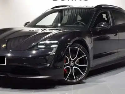 Second-hand Porsche Taycan Sport Turismo 419 kW (571 CP) 2022 Negru Break