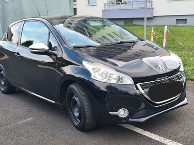 gebraucht Peugeot 208 1.2 Style 82 VTi