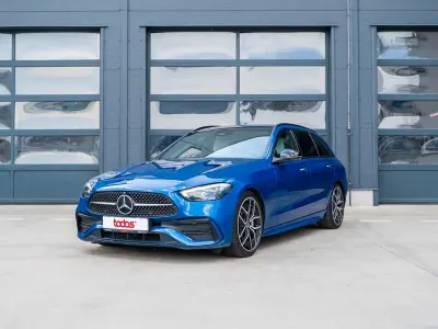 Gebraucht Mercedes C300 AMG line 258 PS (189 kW) 2022 Blau Kombi