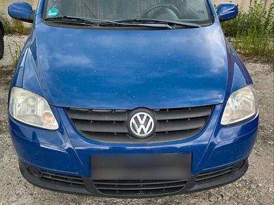 Usata VW Fox 75 CV (55 kW) 2005 Blu Utilitaria