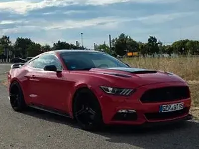 Gebraucht Ford Mustang GT 421 PS (309 kW) 2017 Rot