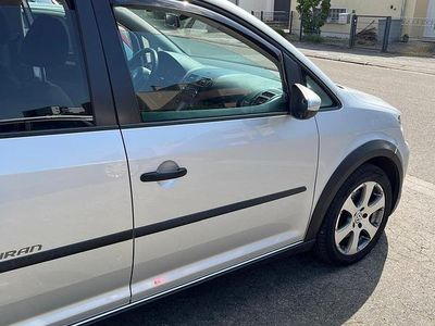 VW Touran Cross