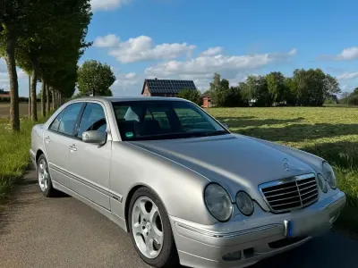 Gebraucht Mercedes E270 170 PS (125 kW) 2000 Silber Limousine