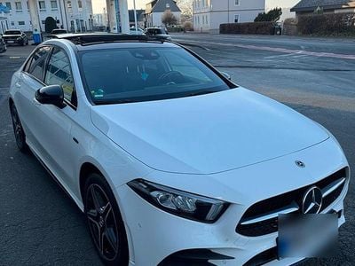 Second-hand Mercedes A250 AMG line 218 CP (160 kW) 2021 Berlinǎ