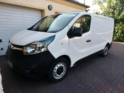 Gebraucht Opel Vivaro 95 PS (69 kW) 2017 Weiß Van / Kleinbus