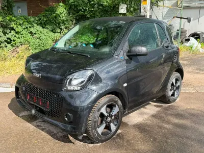 Gebraucht Smart ForTwo Coupé 60 kW (82 PS) 2021 Schwarz Coupé