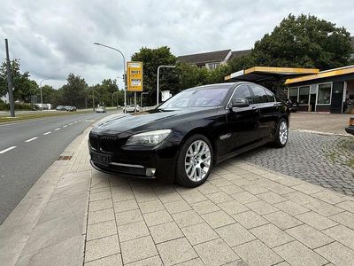 BMW 750