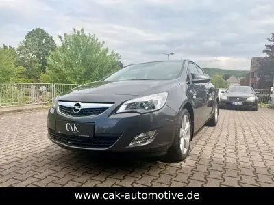 Gebraucht Opel Astra Edition 101 PS (74 kW) 2010 Grau Limousine