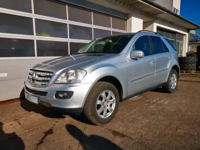 Gebraucht Mercedes ML280 190 PS (139 kW) 2008 Silber SUV