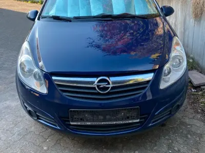 Usata Opel Corsa Eco 80 CV (58 kW) 2009 Andere farben Utilitaria