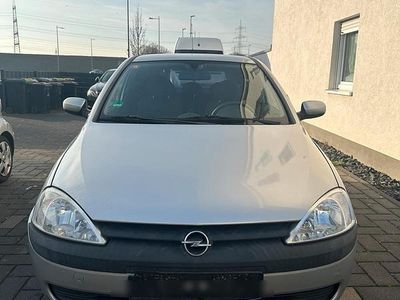 Silber Gebraucht 2001 Opel Corsa Kleinwagen | 1.500 € (Fairer Preis)