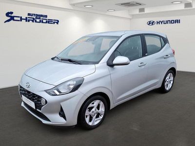 Gebraucht Hyundai i10 Comfort 84 PS (61 kW) 2020 Silber Kleinwagen