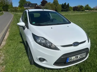 Usado Ford Fiesta Trend 60 HP (44 kW) 2011 Branco Sedan
