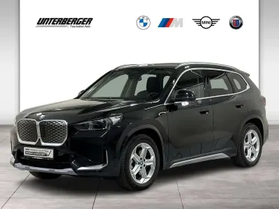Gebraucht BMW iX1 xLine 225 kW (306 PS) 2025 Saphirschwarz SUV