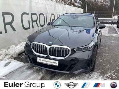 Grau Gebraucht 2025 BMW 520 Performance Kombi | 45.899 € (Superpreis)