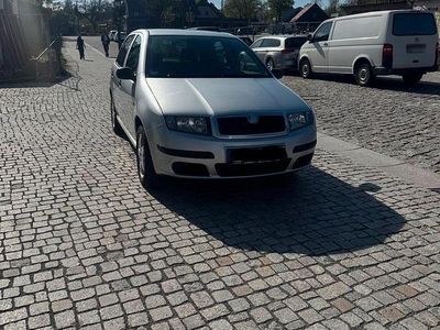 Usata Skoda Fabia 75 CV (55 kW) 2006 Grigio Utilitaria