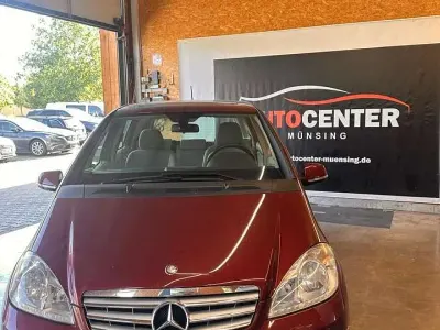 Gebraucht Mercedes A180 109 PS (80 kW) 2008 Rot Kleinwagen