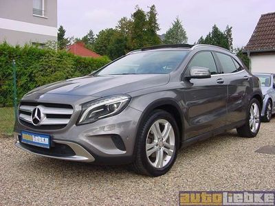 gebraucht Mercedes GLA180 AUT,NAVI,XEN,PANO,eHK,SHZ,PARK-ASS,BT,GRA,SH!!!