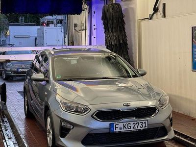 Gebraucht Kia Ceed Vision 136 PS (100 kW) 2020 Silber Kleinwagen