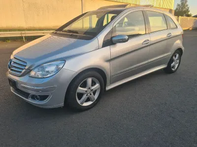 Gebraucht Mercedes B200 193 PS (141 kW) 2006 Silber Van / Kleinbus
