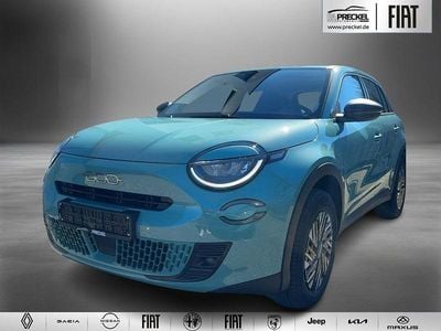 Gebraucht Fiat 600 136 PS (100 kW) 2024 Cielo blau (metallic) SUV