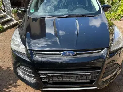 Gebraucht Ford Kuga 150 PS (110 kW) 2016 Schwarz SUV