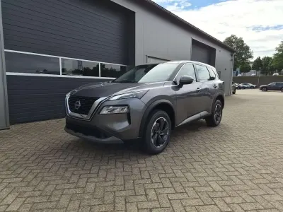 Neu Nissan X-Trail Acenta 163 PS (119 kW) 2026 Dark grey SUV