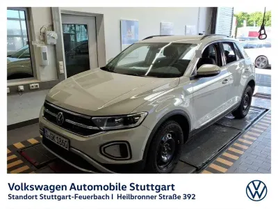 Usado VW T-Roc Style 150 HP (110 kW) 2023 Cinzento SUV