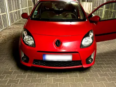 Gebraucht Renault Twingo 75 PS (55 kW) 2009 Rot Kleinwagen