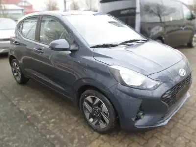 Neu Hyundai i10 Trend 63 PS (46 kW) 2025 Grau Kleinwagen
