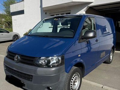 Second-hand VW Transporter 140 CP (102 kW) 2012 Albastru Van