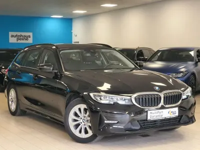 Gebraucht BMW 318 Advantage 150 PS (110 kW) 2021 Schwarz Limousine