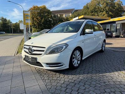 Mercedes B200